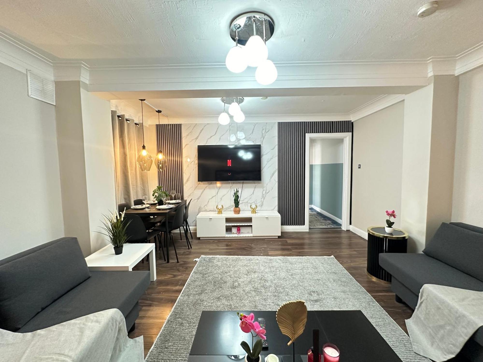 Hyde Park Comfortable Two Bedroom Apartment لندن المظهر الخارجي الصورة