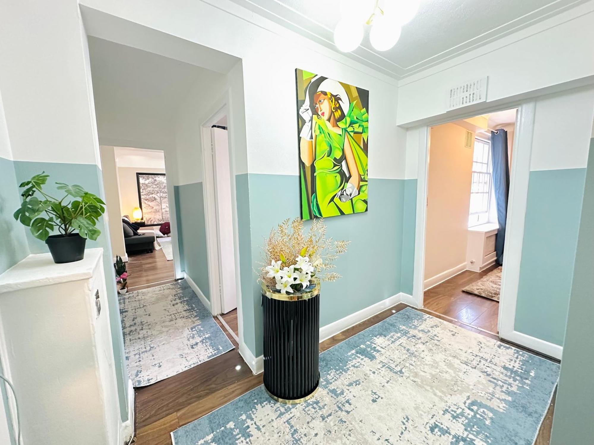 Hyde Park Comfortable Two Bedroom Apartment لندن المظهر الخارجي الصورة
