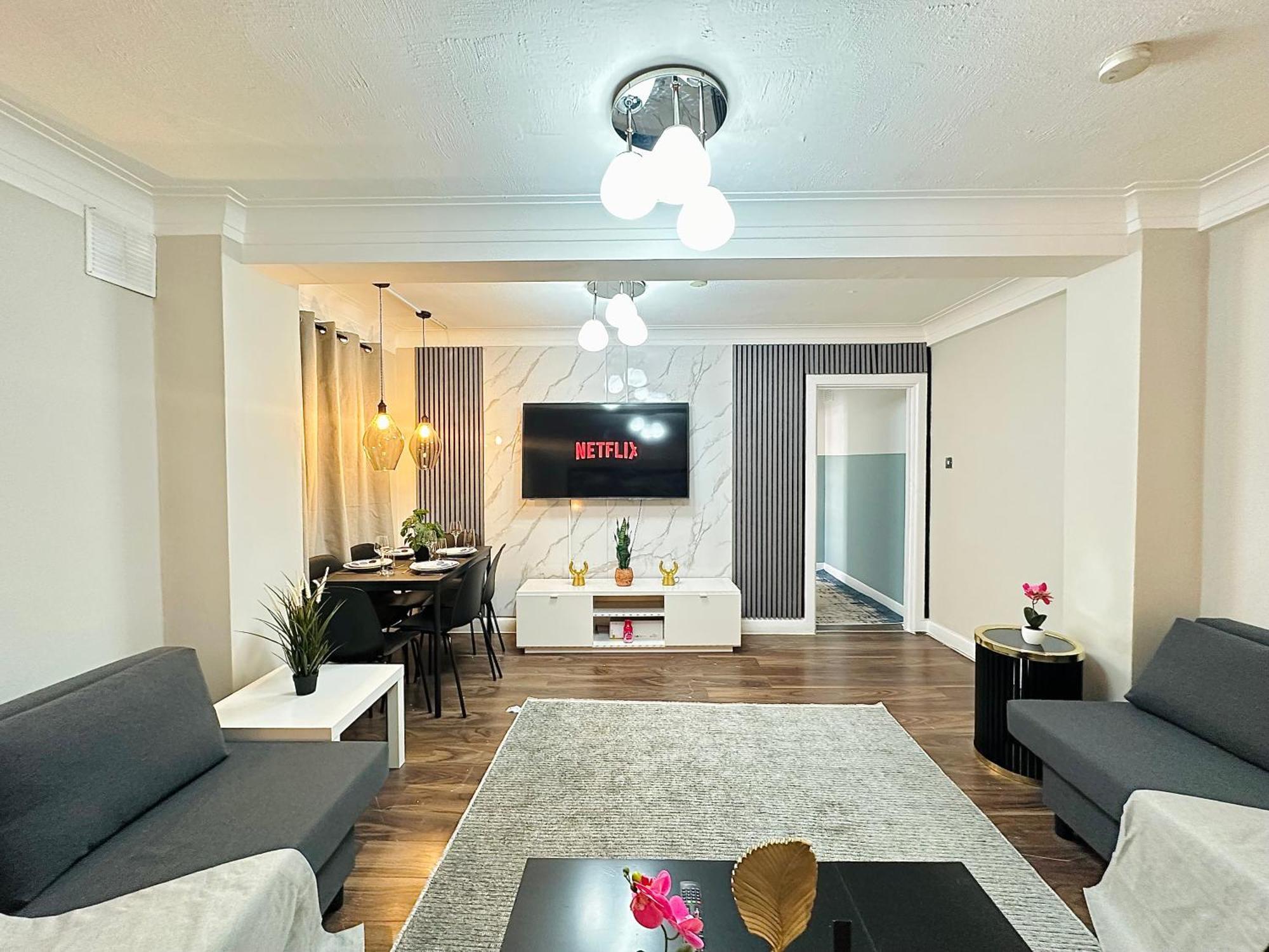 Hyde Park Comfortable Two Bedroom Apartment لندن المظهر الخارجي الصورة
